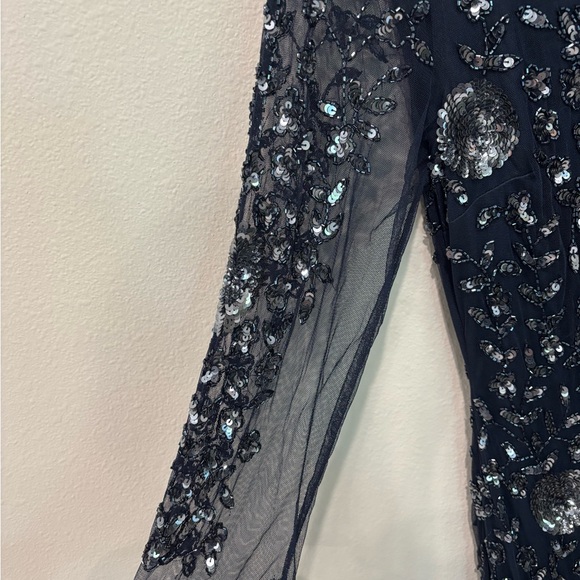 Pisarro Nights | Elegant Navy Blue Sequin Evening Gown | Size 14 - Picture 10 of 11